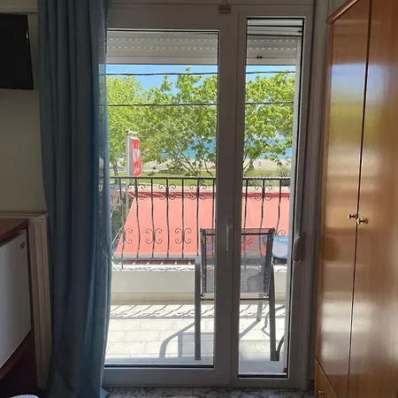 Indigo Sea View * Olympiakí Aktí