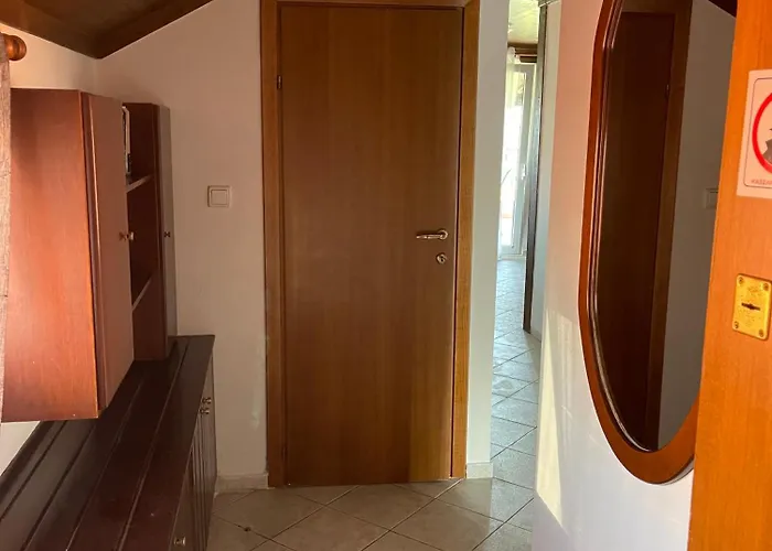 Inn Indigo Sea View *
