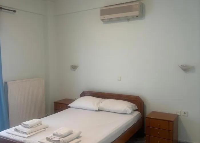 Indigo Sea View Inn Olympiakí Aktí